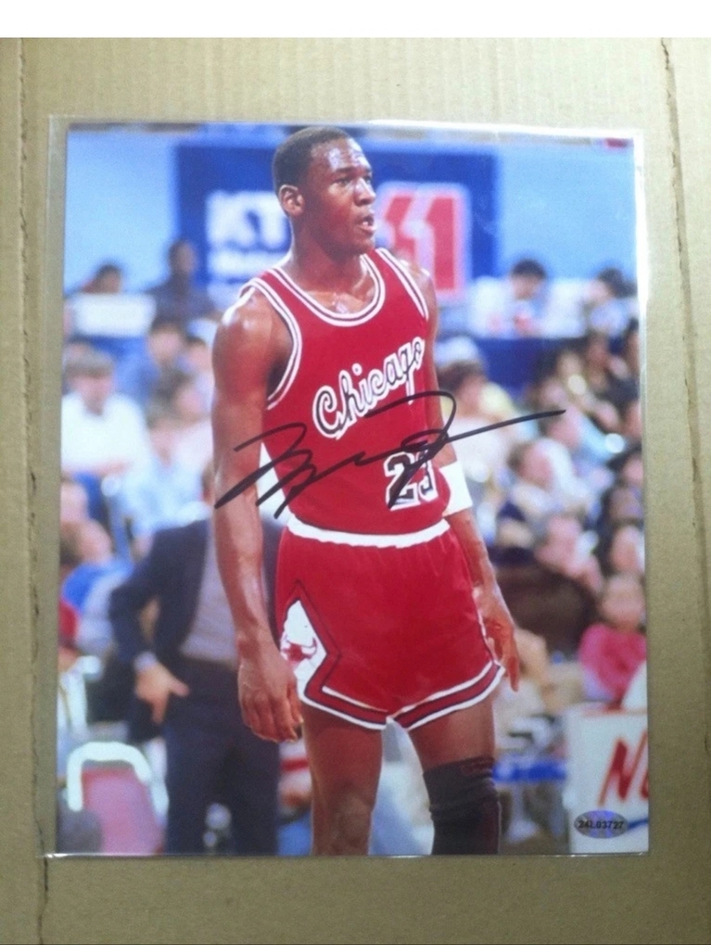 Michael Jordan Autograph - Picture 2 of 3
